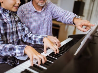 آموزش پیانو تدریس خصوصی با ۱۵ سال سابقه